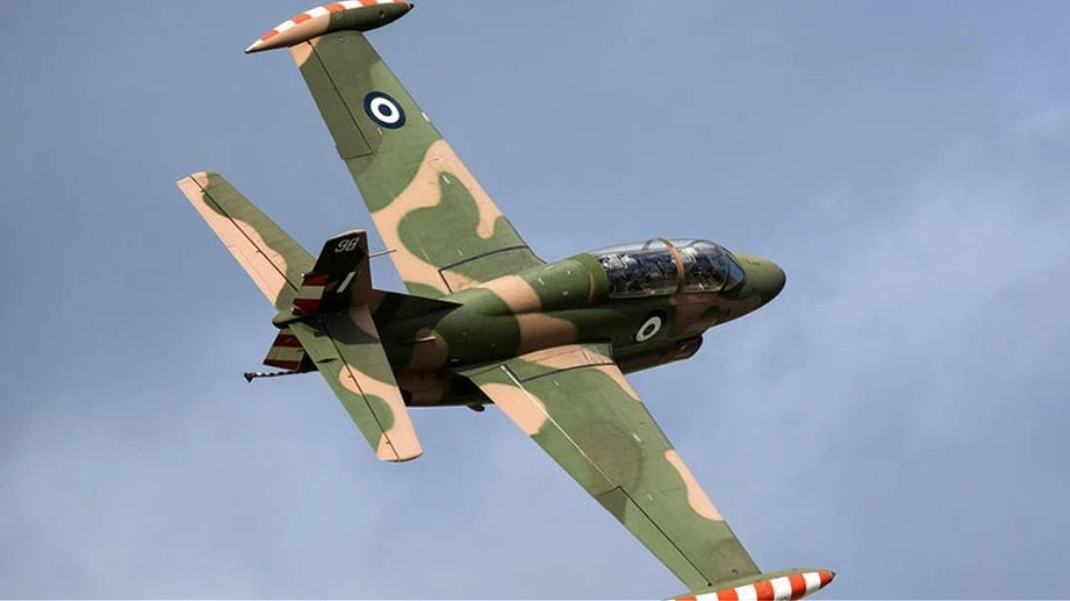 Πτώση εκπαιδευτικού αεροπλάνου της ΠΑ στην Τρίπολη – Σώος ο ένας πιλότος